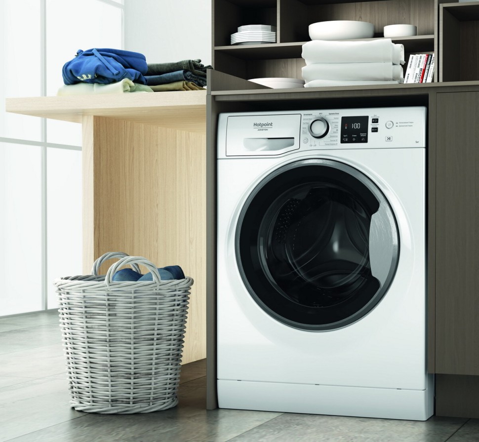 Стиральная машина суперузкая HOTPOINT NUS 5015 S RU  