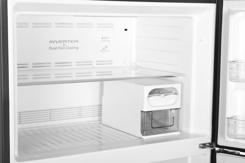 Холодильник Hitachi R-VG660PUC7-1 GBK 2-хкамерн. черный стекло инвертер