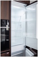 Встраиваемый холодильник HYUNDAI CC4023F двухкамерный