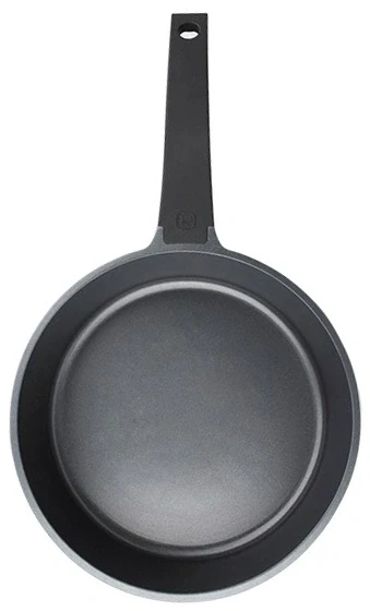 Сковорода Rondell Walzer RDA-769 круглая 28см покрытие: TriTitan ручка несъемная (без крышки) черный