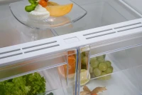 Холодильник Electrolux LND5FE18S 2-хкамерн. белый