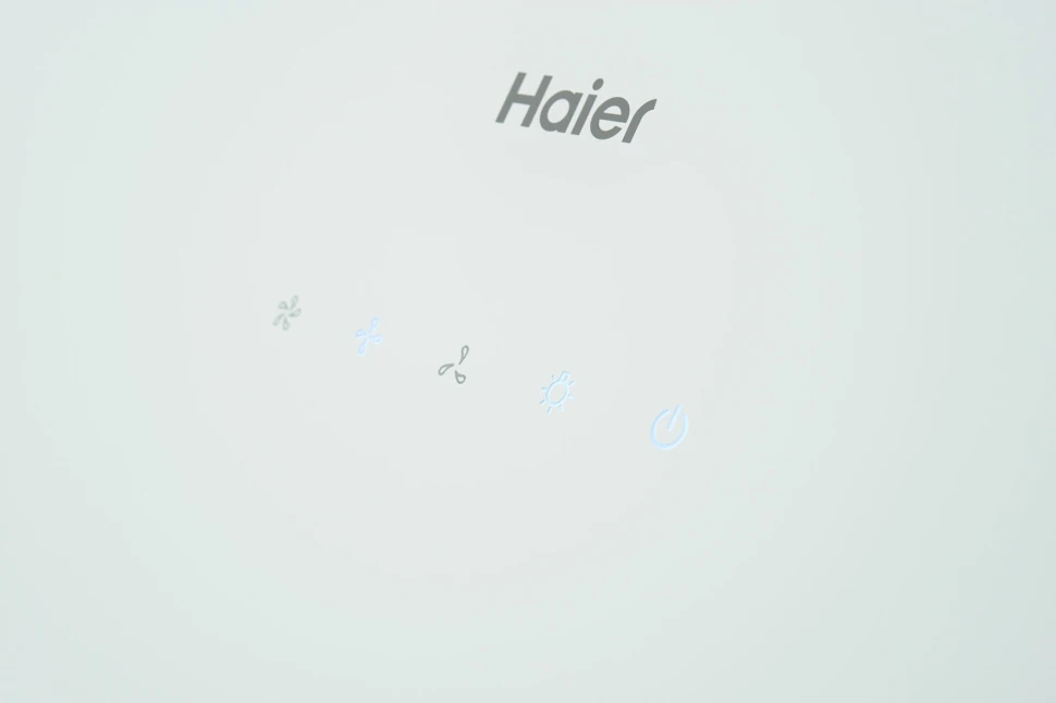 Вытяжка каминная Haier HVX-W692GW белый управление: сенсорное (1 мотор)  