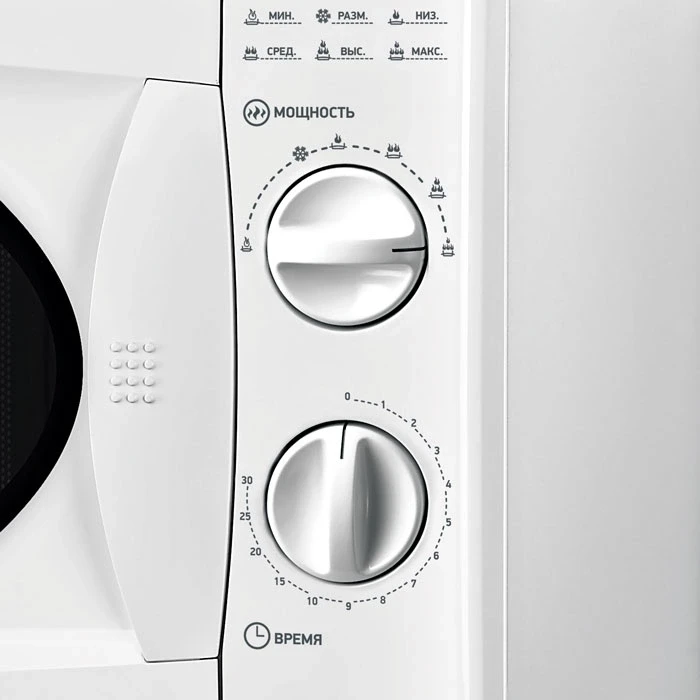 Микроволновая Печь BBK 20MWS-715M/W C 20л. 700Вт белый  