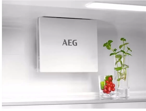 Холодильник AEG TSC7G181ES 2-хкамерн.