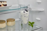 Холодильник Electrolux ENS6TE19S 2-хкамерн. белый