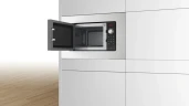 Микроволновая печь Bosch BFL623MS3 20л. 800Вт черный/серебристый (встраиваемая)  
