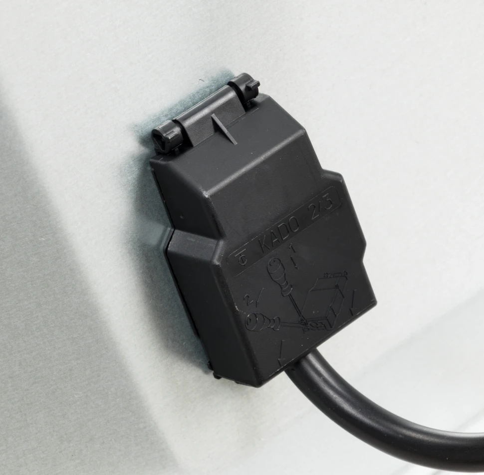 Духовой шкаф Электрический Hyundai HEO 6630 BG черный/серебристый