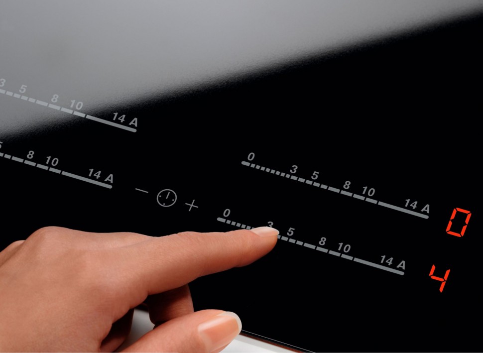 Варочная поверхность Electrolux EHF6547FXK черный  