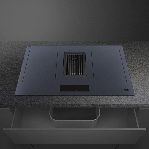 Индукционная стеклокерамич. панель Smeg HOBD182DG