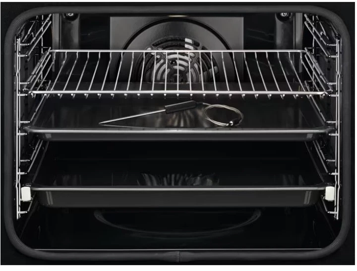 Духовой шкаф Электрический Electrolux EOE8P39WX черный/нержавеющая сталь