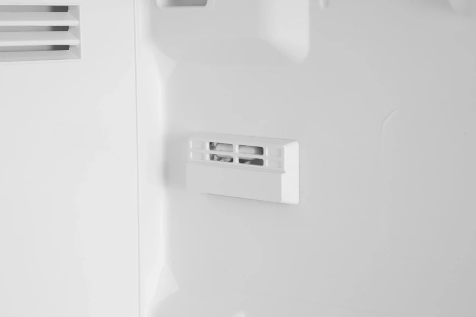 Холодильник Hyundai HBR 1786 2-хкамерн. белый