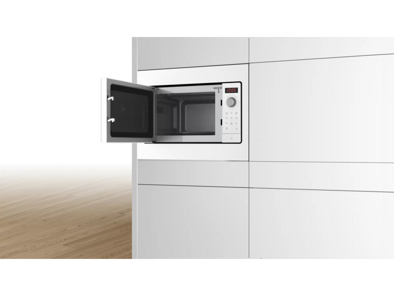 Микроволновая печь Bosch BFL523MW3  